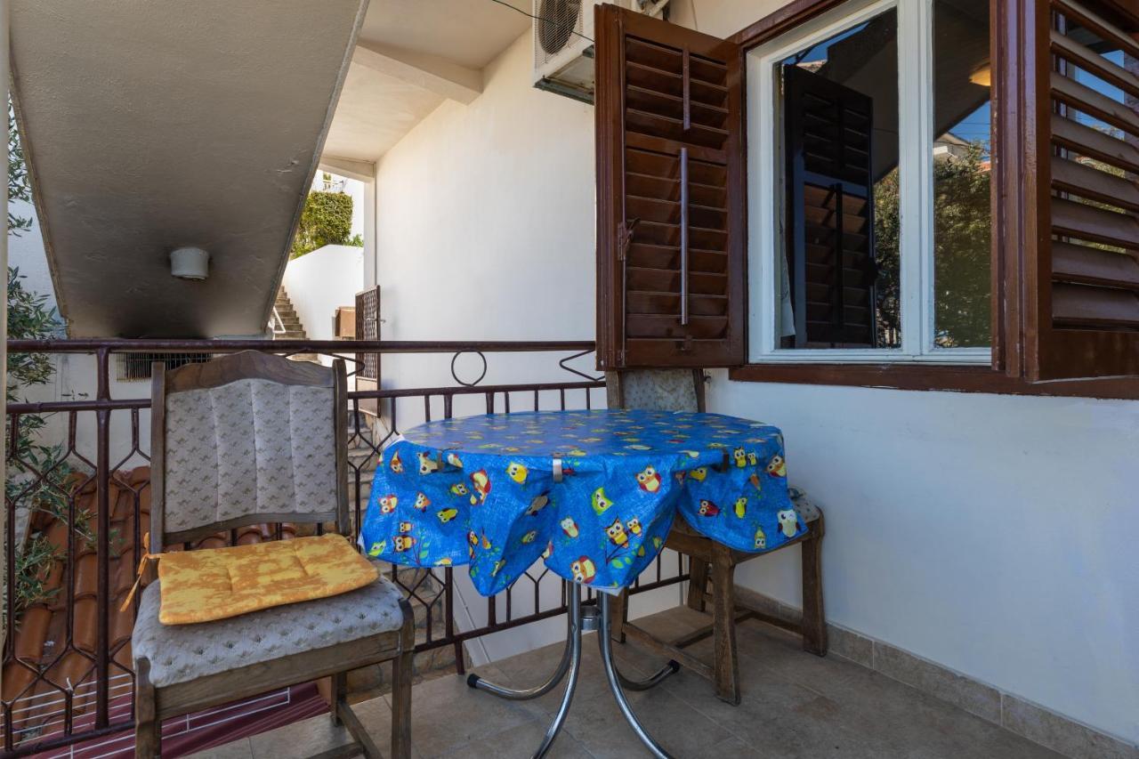 Apartments By The Sea Sumpetar, Omis - 9435 Exterior photo
